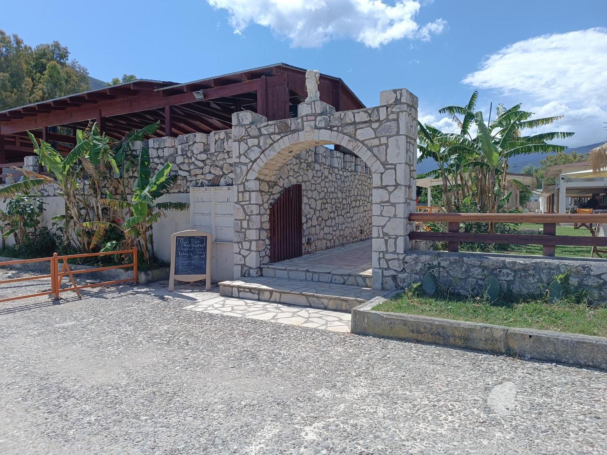 Camping Karavomilos Sami  Exteriör bild